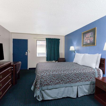 Days Inn By Wyndham Oklahoma City Fairground Exterior foto
